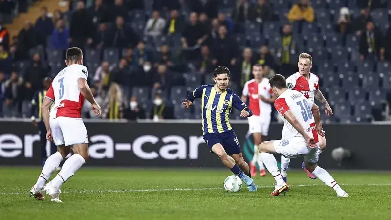 Slavia Prag - Fenerbahçe saat kaçta hangi kanalda? Avrupa Ligi'nde Mourinho fırtınası esecek!